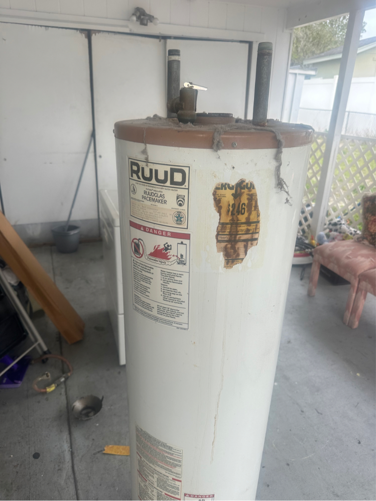 Before_water_heater_old_tank