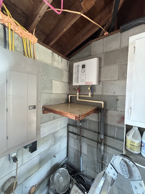 Final tankless water heater install with all connections