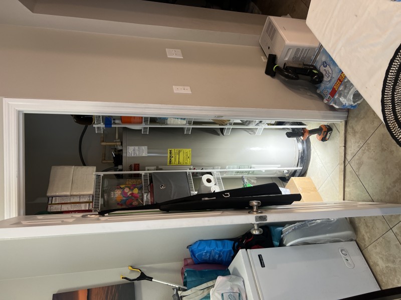 40-Gallon Electric Water Heater Replacement in Tampa, FL | Professional Plumbing Service