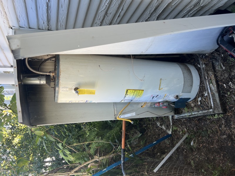 40-Gallon Natural Gas Water Heater Replacement in Tampa, FL